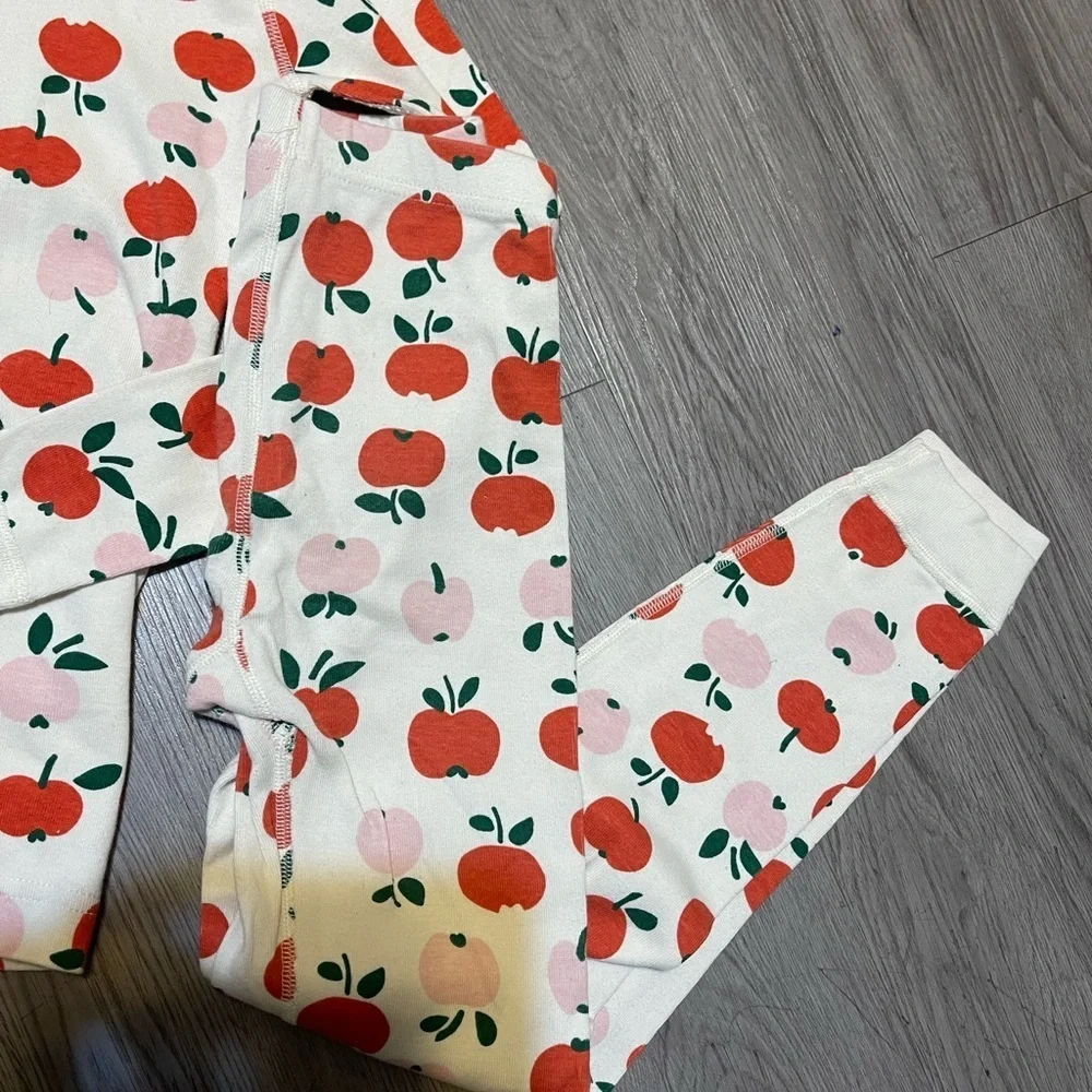 Hanna Andersson long John pajama set apples